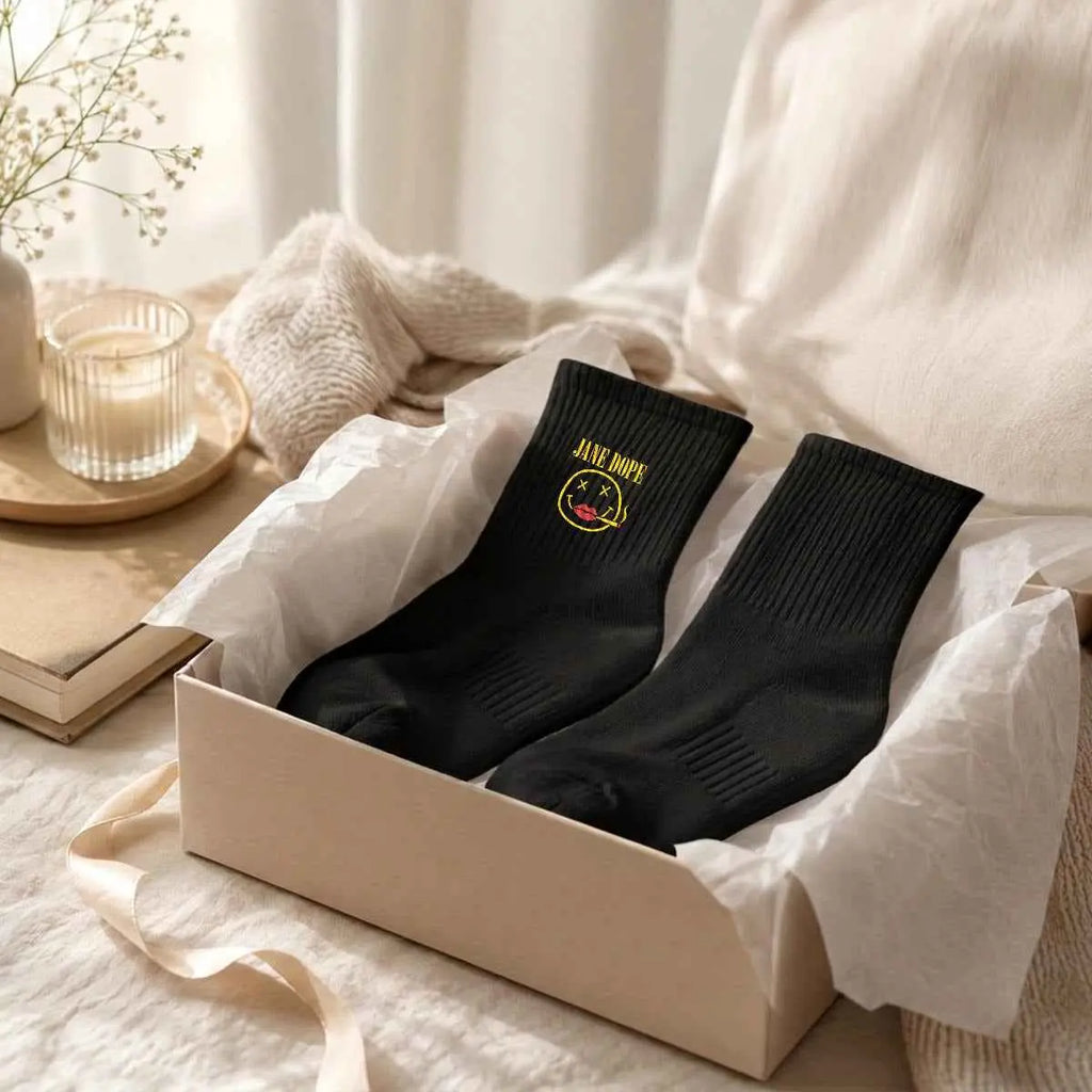 Embroidery Sports Mid-Calf Socks|Cotton