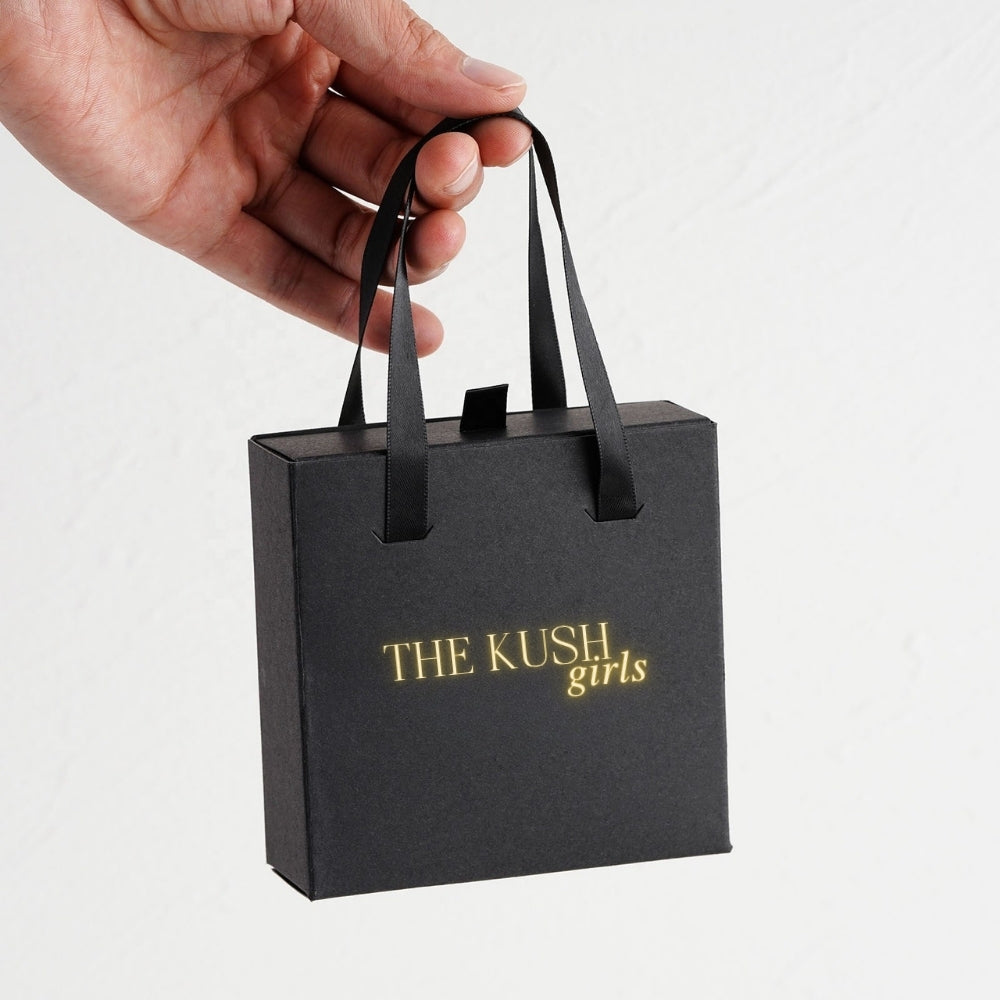 18K GOLD CANNABIS LEAF EARRING The Kush Girls