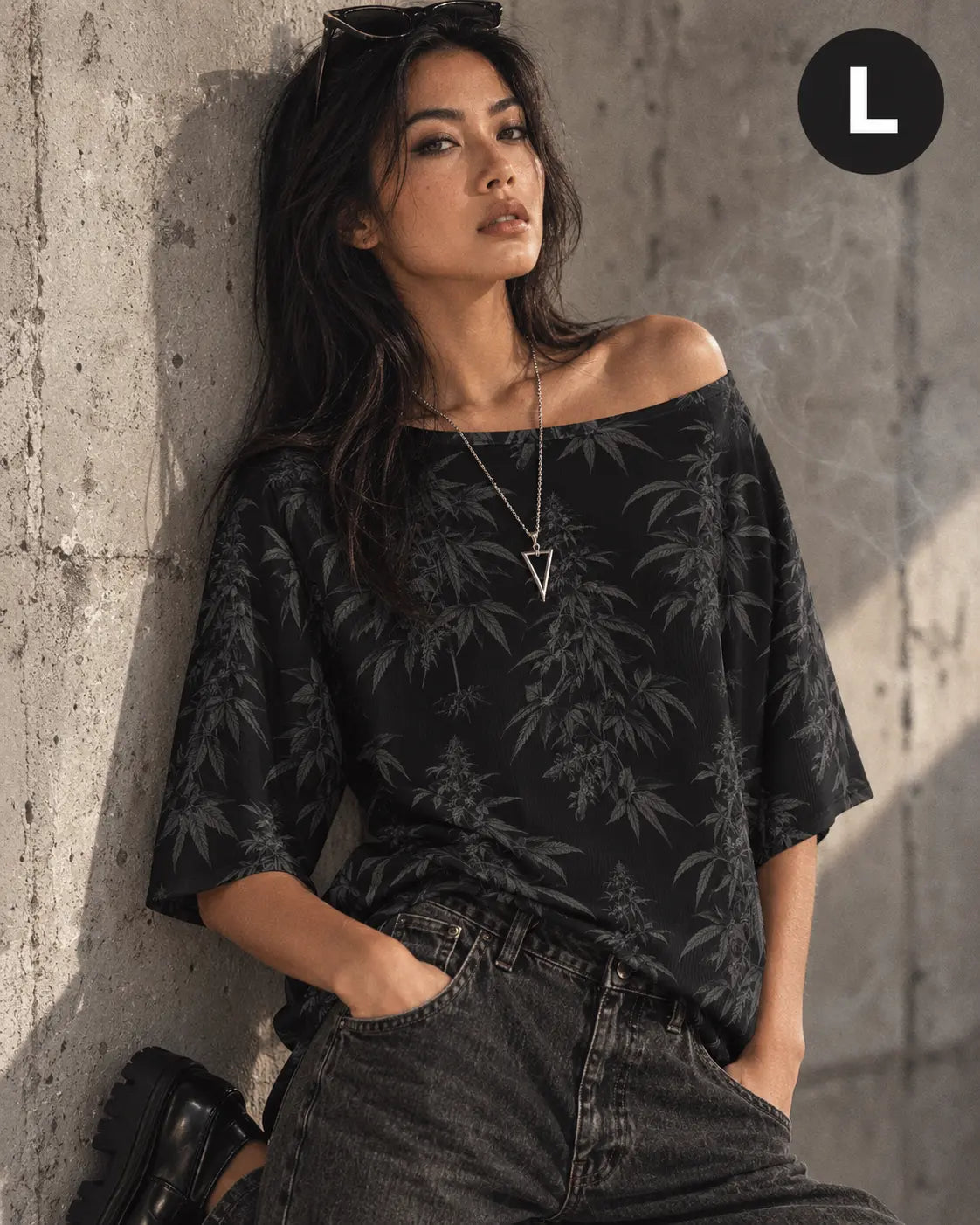 Black Widow Loose Half-Sleeve Boat Neck T-Shirt Artsadd