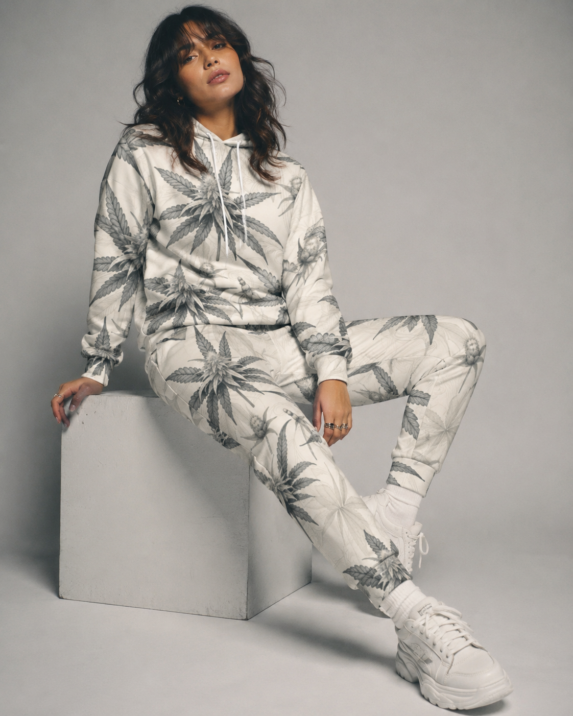 Green leaf print hoodie and sweatpants set, hood and pocket detail close-up