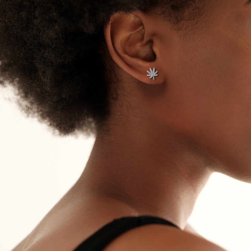 SILVER CANNABIS LEAF EARRING The Kush Girls