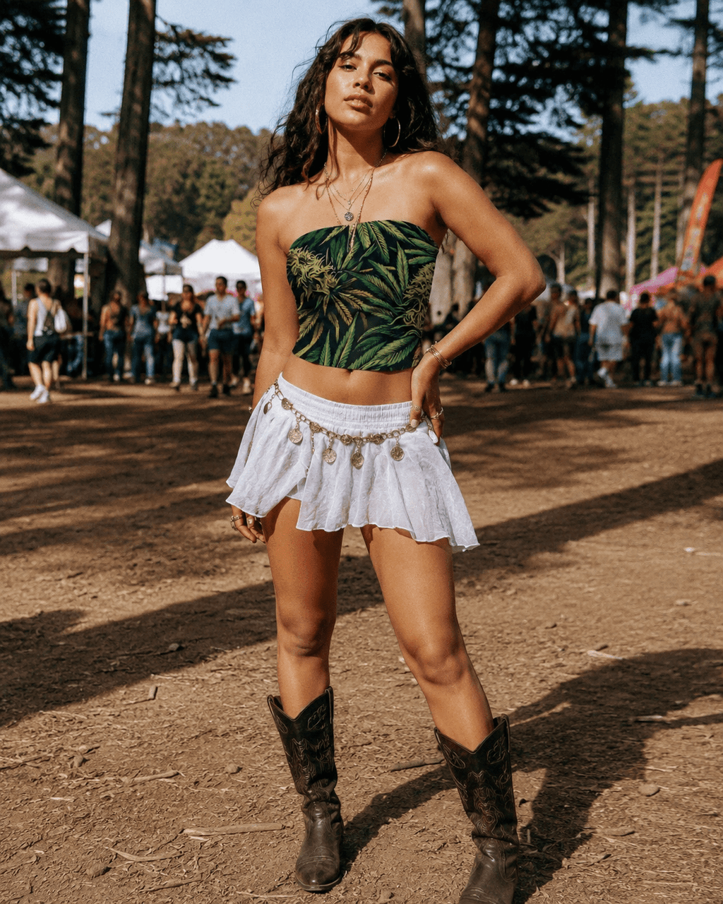 Big buds print tube crop top, walking shot on model
