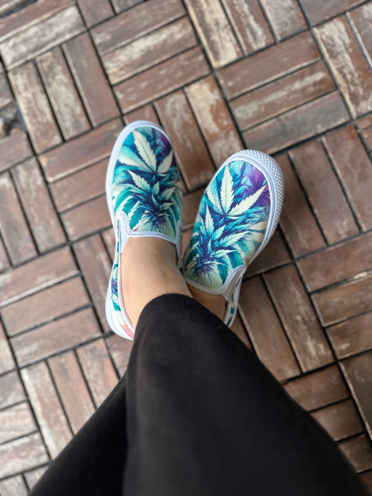 Cola Love Skater Slip Ons Women's Unusual Slip-on Canvas Shoes (019)