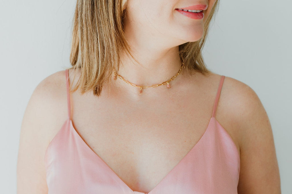 LEAF CHARM NECKLACE