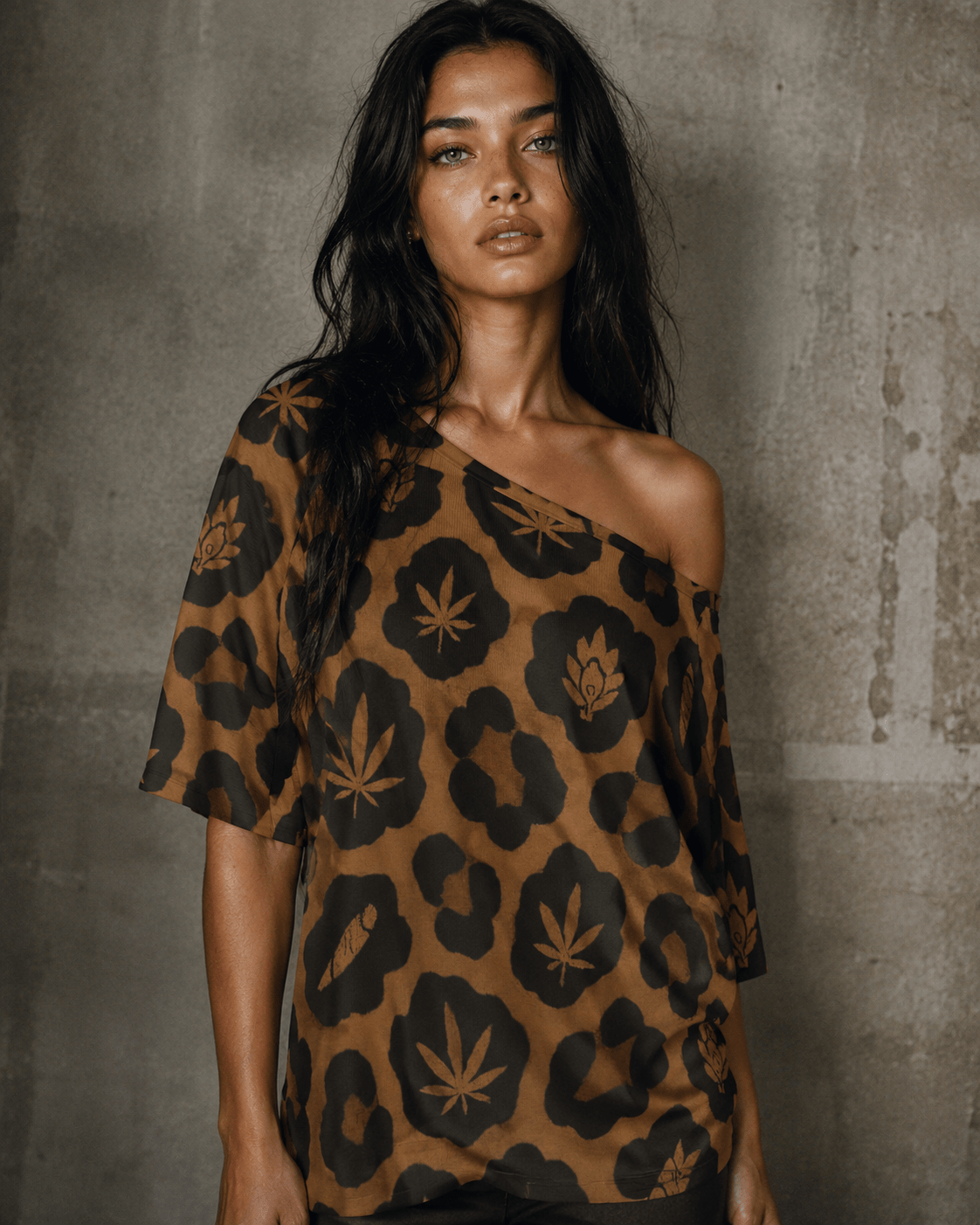 Leopard print relaxed off-shoulder half-sleeve t-shirt, back view