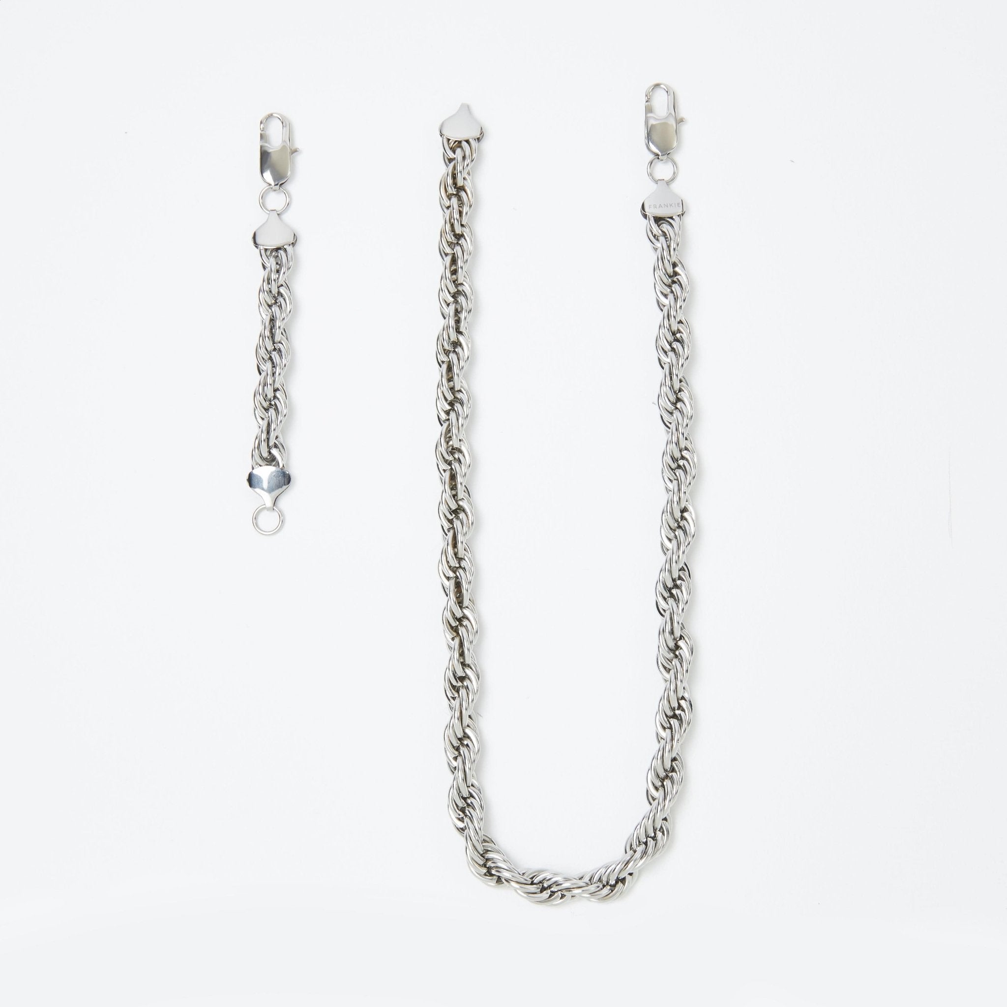 MARY'S CHAIN necklace