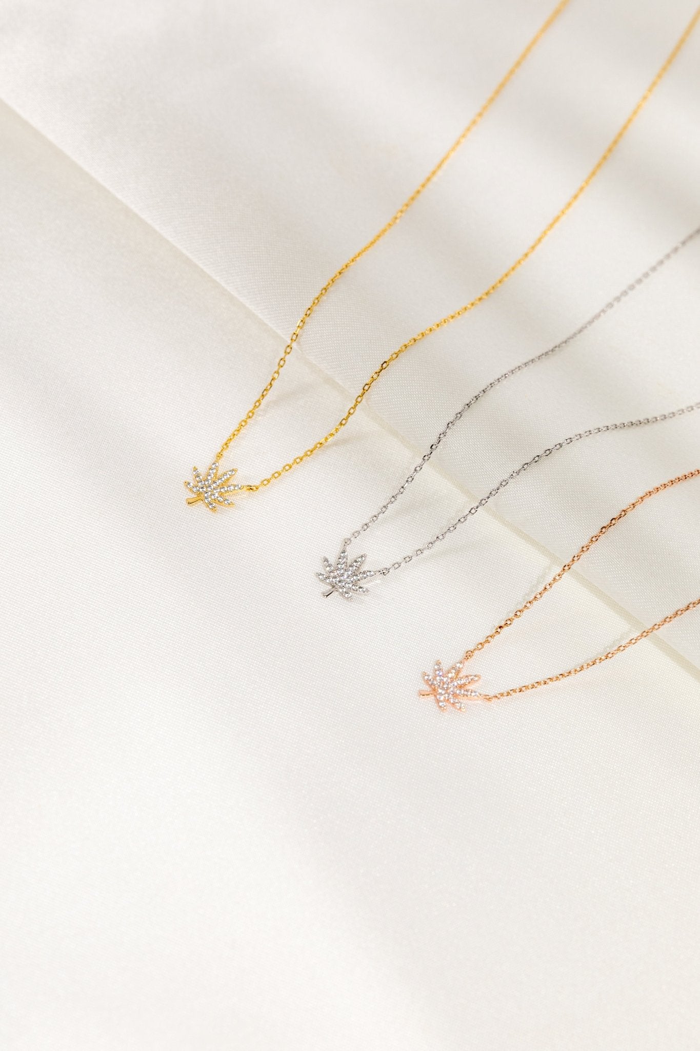 SILVER CANNABIS LEAF NECKLACE The Kush Girls