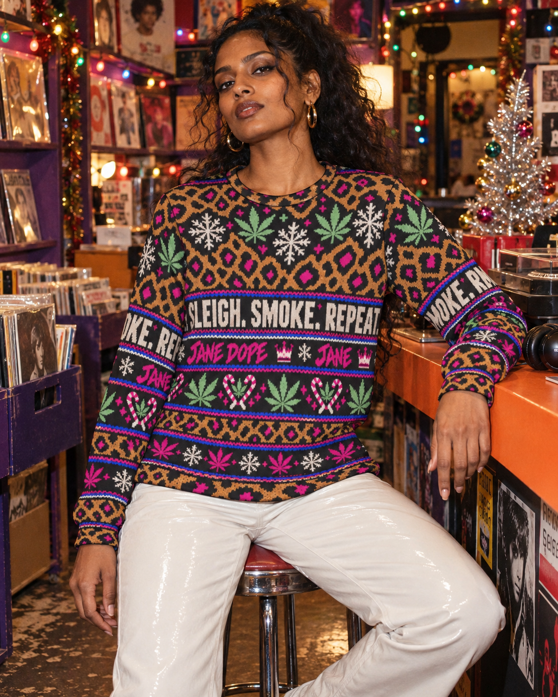 Women's leopard holiday sweater, size M fit illustration