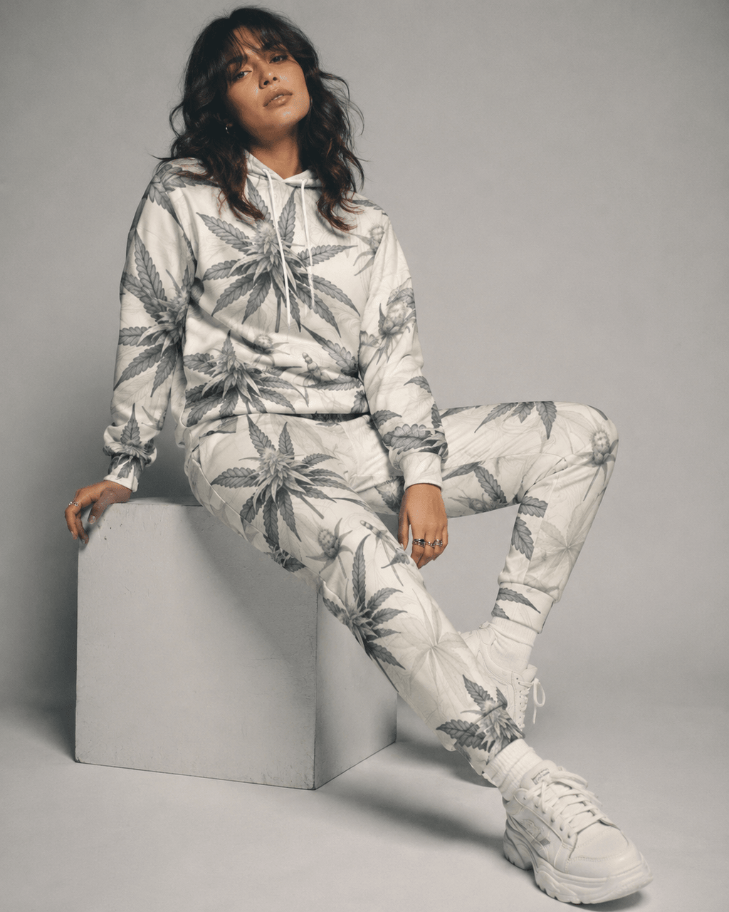 Green leaf print hoodie and sweatpants set, hood and pocket detail close-up